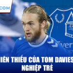 Thời niên thiếu của tom davies và sự nghiệp trẻ